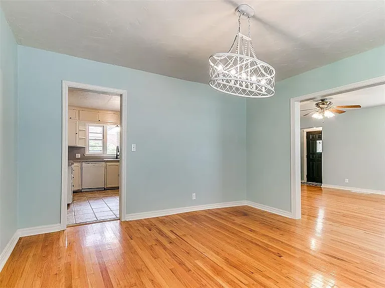 706 S Williams Ave — Photo 6