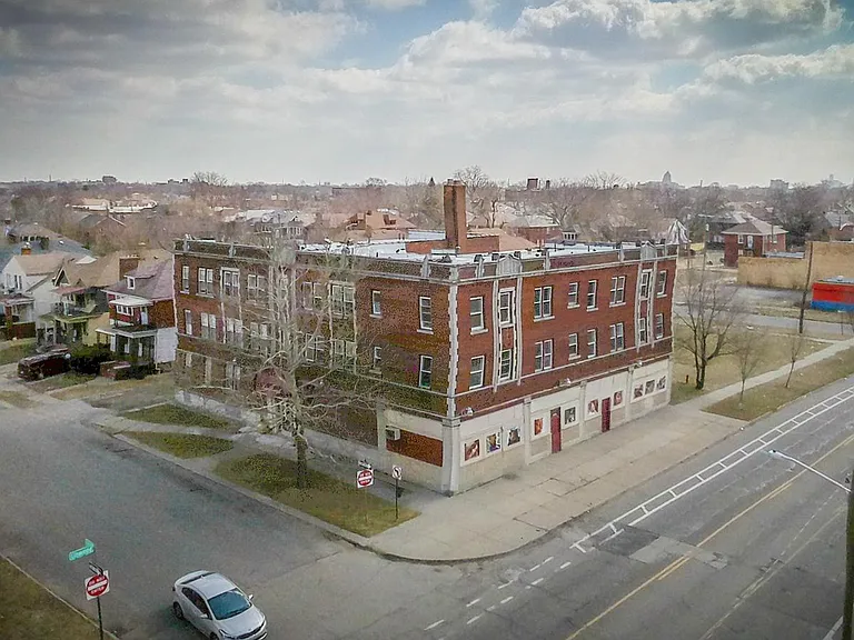 2545 Ford St #C2 — Photo 17