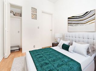 324 E 74th St APT 2C, New York, NY 10021