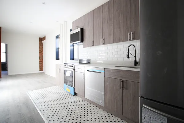 Rented by Bold New York | media 20