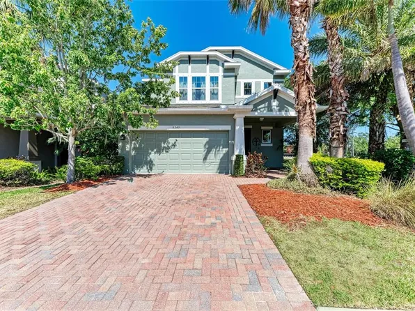 8243 Nandina Dr, Sarasota, FL 34240