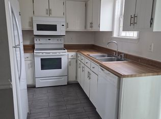1100 Pineland Ave APT 4A, Hinesville, GA 31313