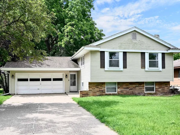 1775 Gilmore Ave, Winona, MN 55987