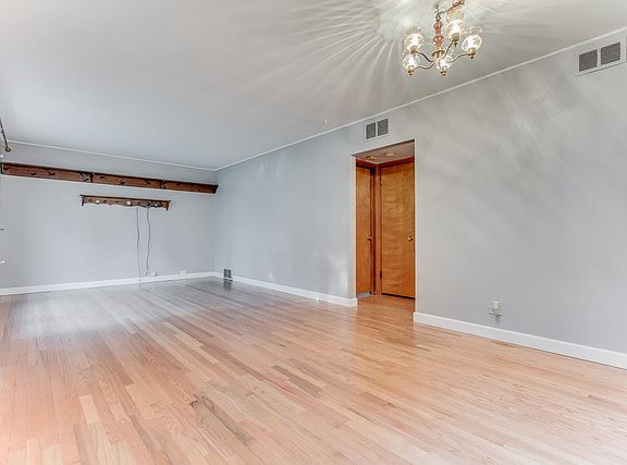 2nd image of 841 La Porte Ave