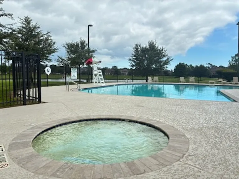7042 Windy Run Ct — Photo 36