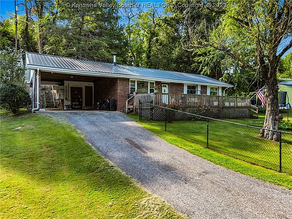 2nd image of 119 Christa Cir
