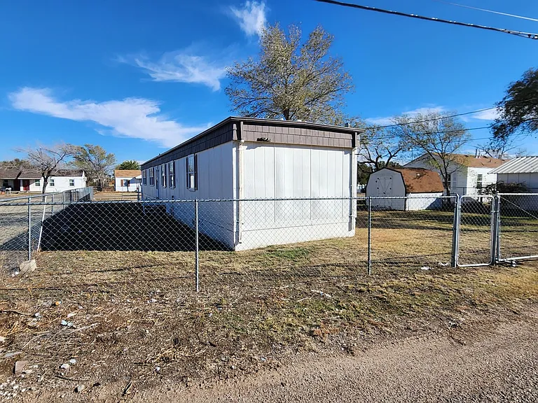 1412 S Nance St — Photo 4