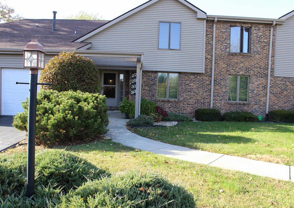 1st image of 31 Brittany Ln #31