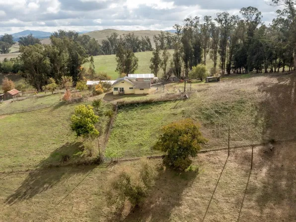 1180 Rose Avenue, Penngrove, CA 94951