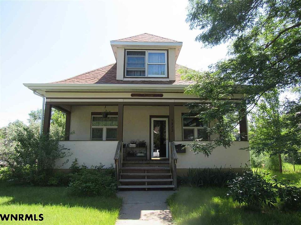 1st image of 1823 2nd Ave