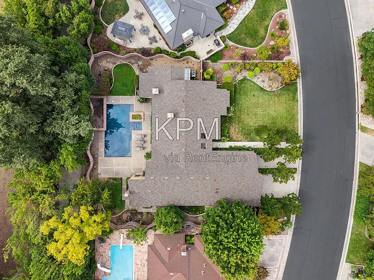 3342 Cove Cir — Photo 63