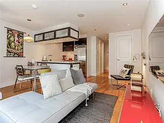 Sold by Avenue Sotheby's International Realty