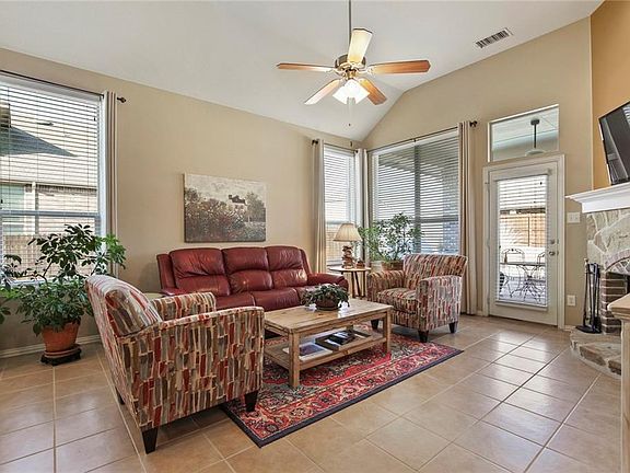 5th image of 2512 Sunnyside Dr