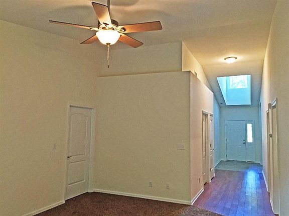 4th image of 14219 Sherman St