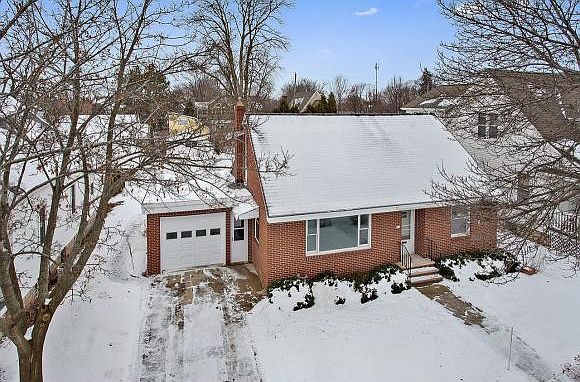 1st image of 408 S Superior St
