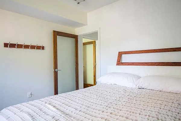 Rented by Corcoran | media 27