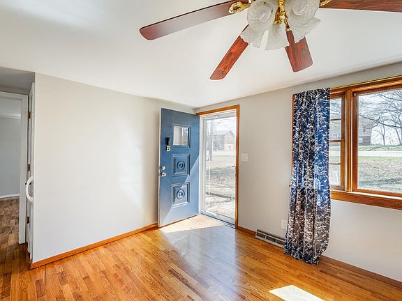 3rd image of 1650 Izaak Walton Rd