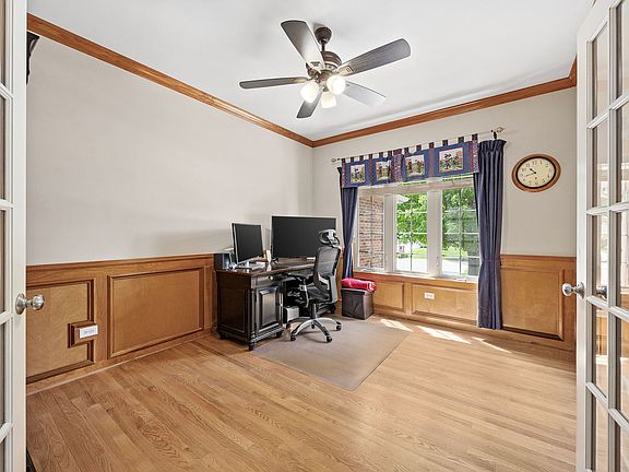5th image of 25831 W Meadowland Cir