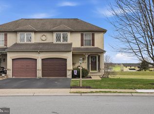 60 Talon Dr, Ephrata, PA 17522