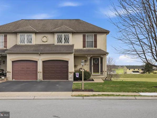 60 Talon Dr, Ephrata, PA 17522