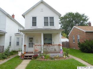 2714 Washington St, Dubuque, IA 52001