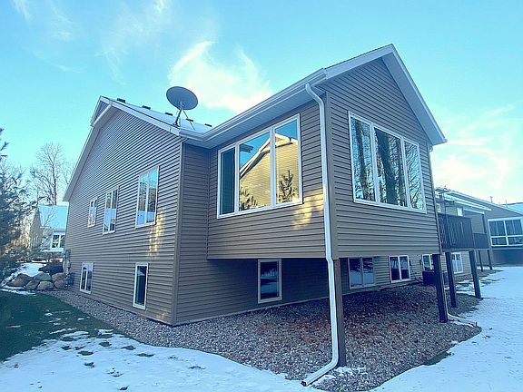 2nd image of 4303 Cottage Trl