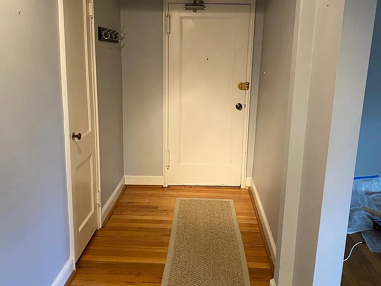 1301 S Walter Reed Dr — Photo 2