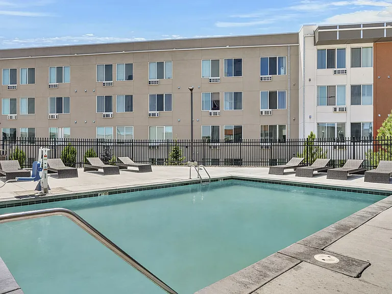 Academy Heights Apartments — Photo 5