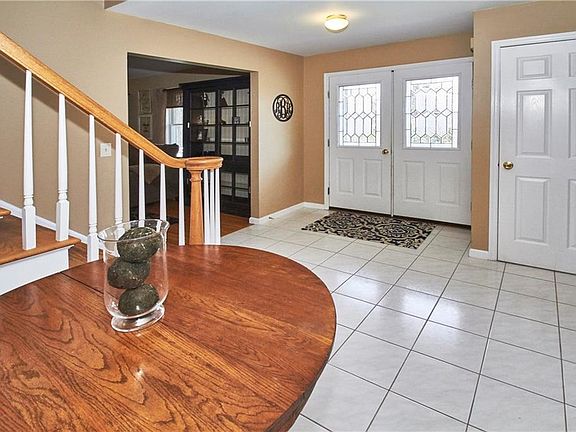 3rd image of 139 Odyssey Dr
