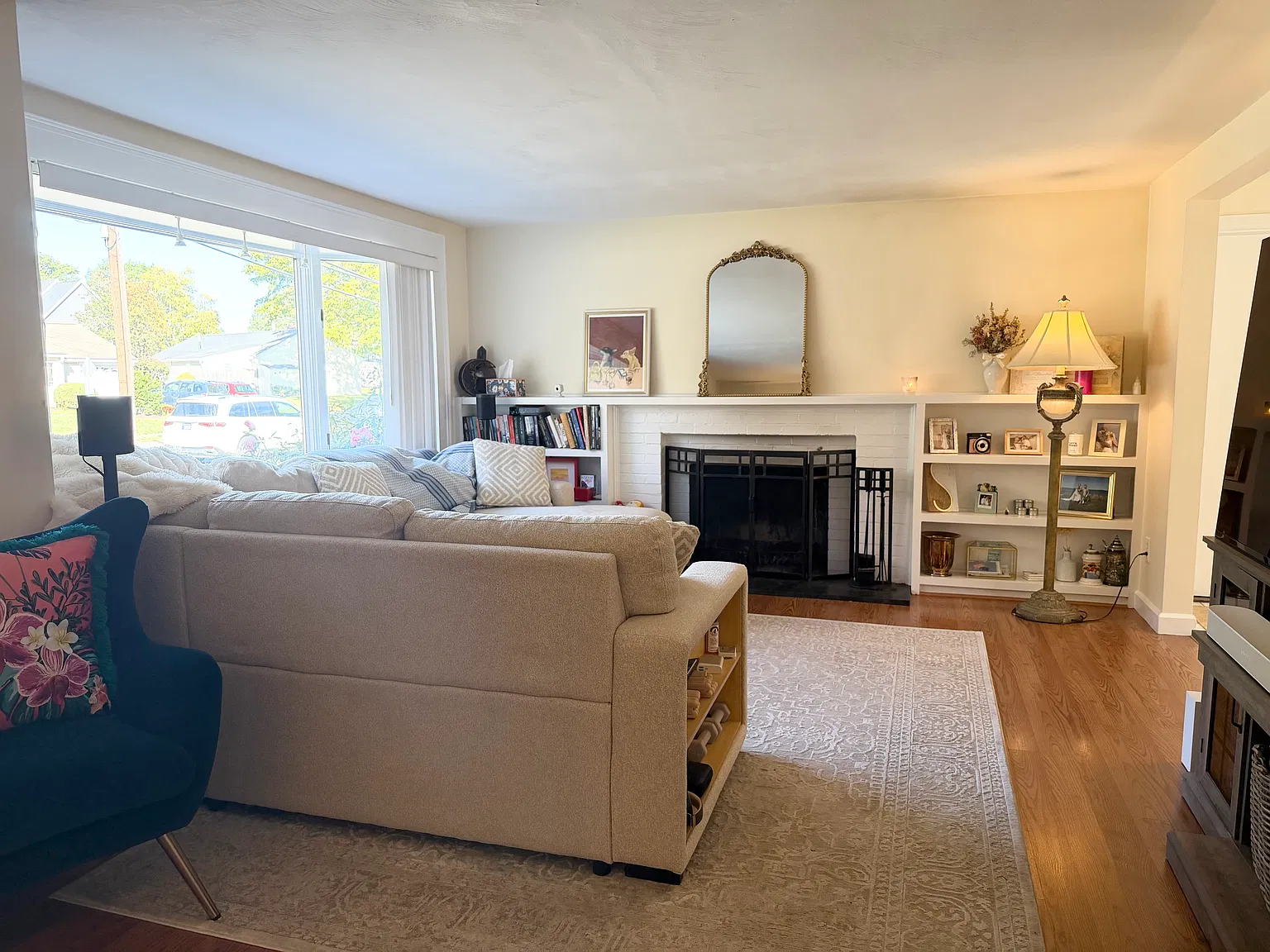3 bed, 1326 sqft, $3,800 — Photo 3