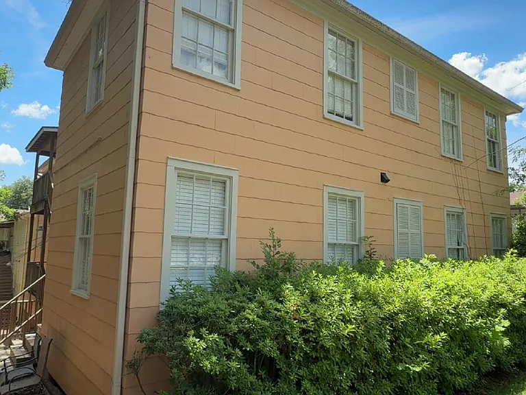 1334 N Jefferson St #2 — Photo 3