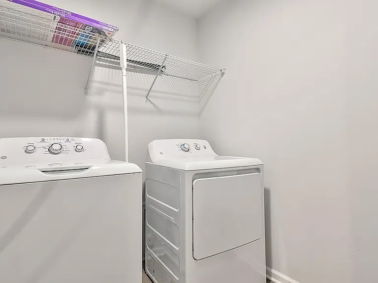 Upstairs Included Washer / Dryer