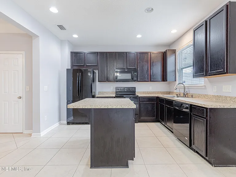 607 Reese Ave — Photo 10