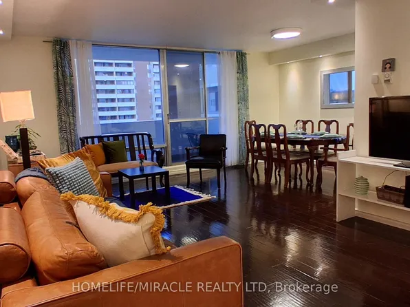 1 Massey Sq Unit 1618, Toronto, ON M4C 5L4