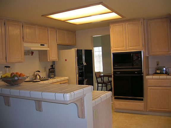 kitchen & dining nook