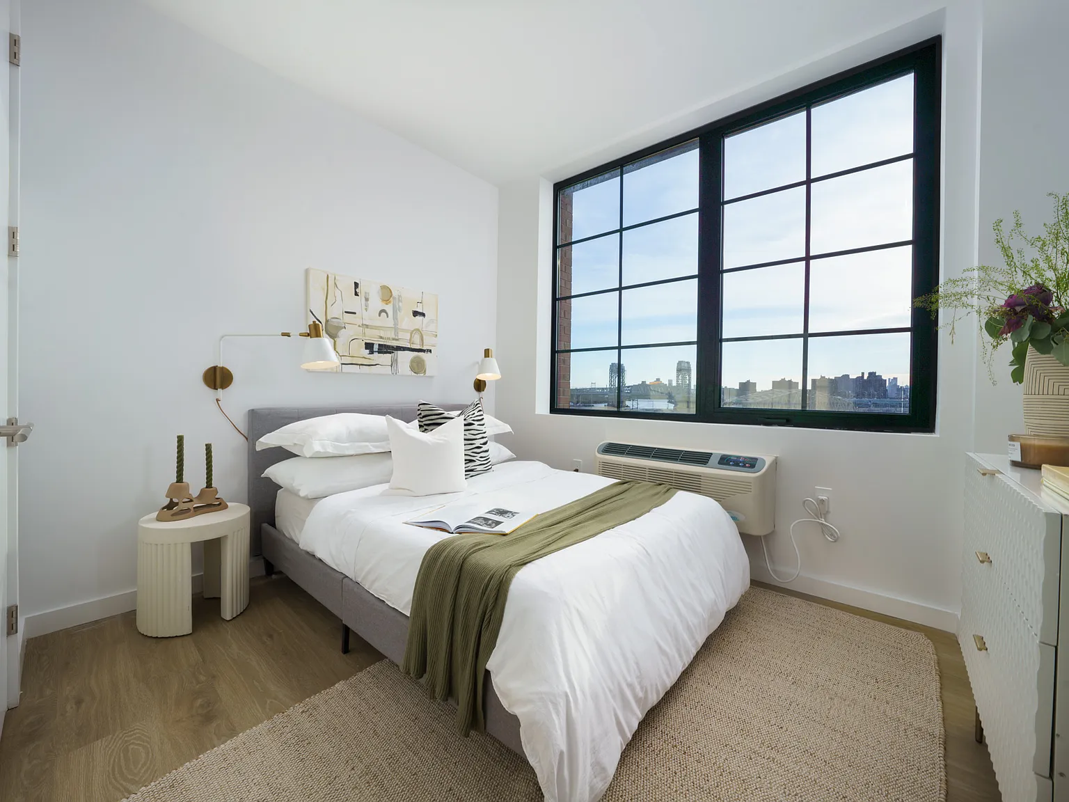 40 Bruckner Boulevard — Photo 4