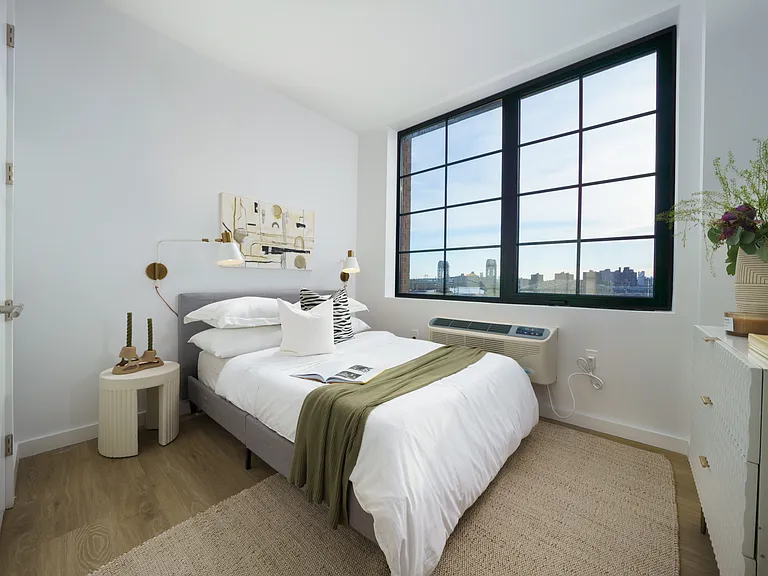 40 Bruckner Blvd #B826 — Photo 7