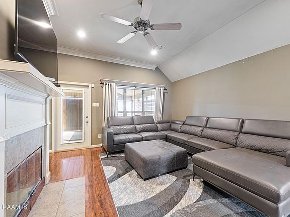 3rd image of 510 Verline Dr