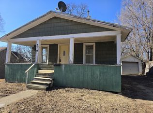 219 Mohawk St, Waterloo, IA 50703
