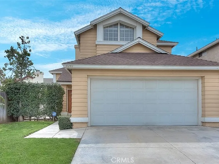 3640 Honey Glen Way — Photo 1