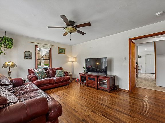 4th image of 209 N Wilmoth Ave