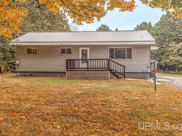 1628N Fisette Rd, Manistique, MI 49854