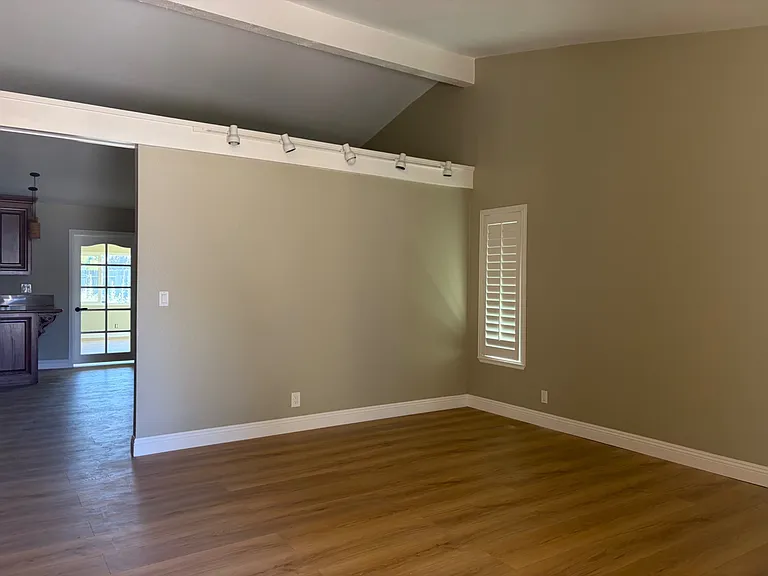 18708 Mandy St — Photo 3