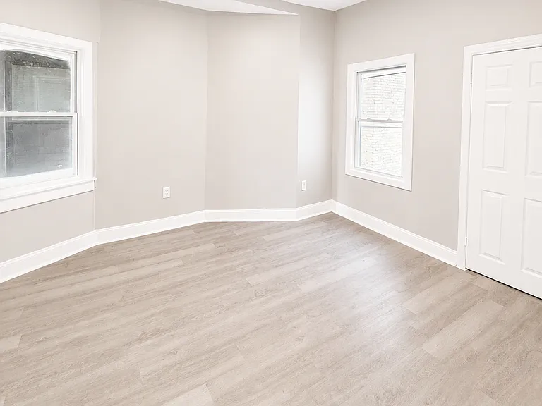 70 W Alpine St #B — Photo 7