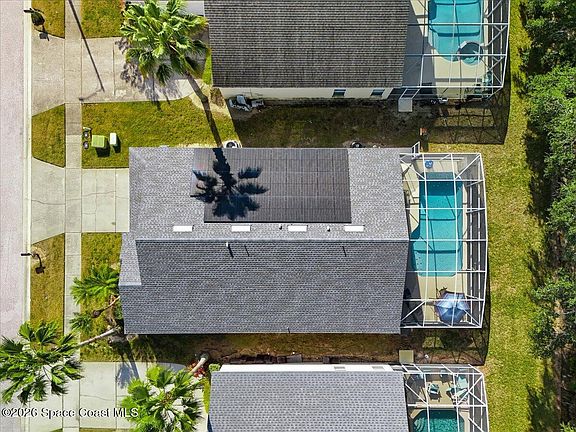 5th image of 632 Bloomingdale Dr