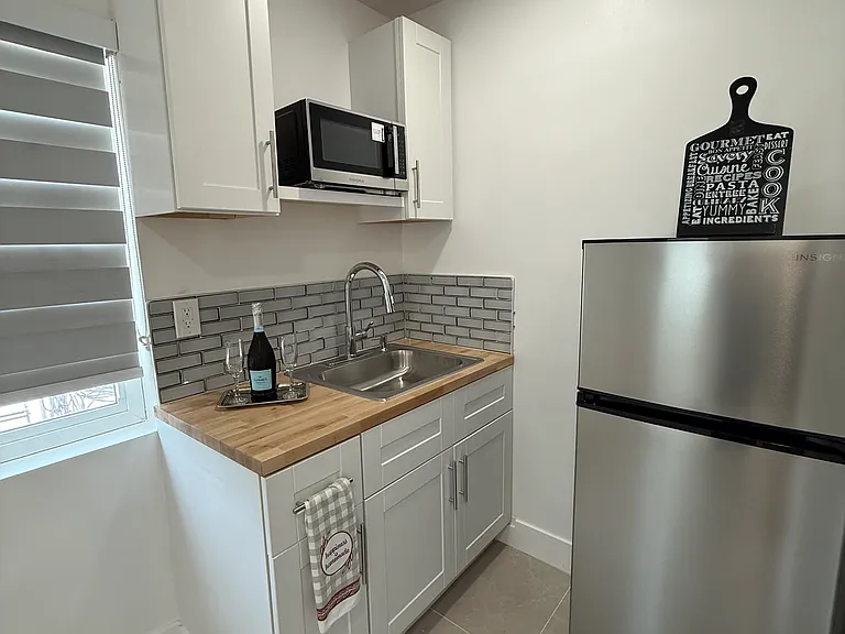 Miller Dr — Photo 1