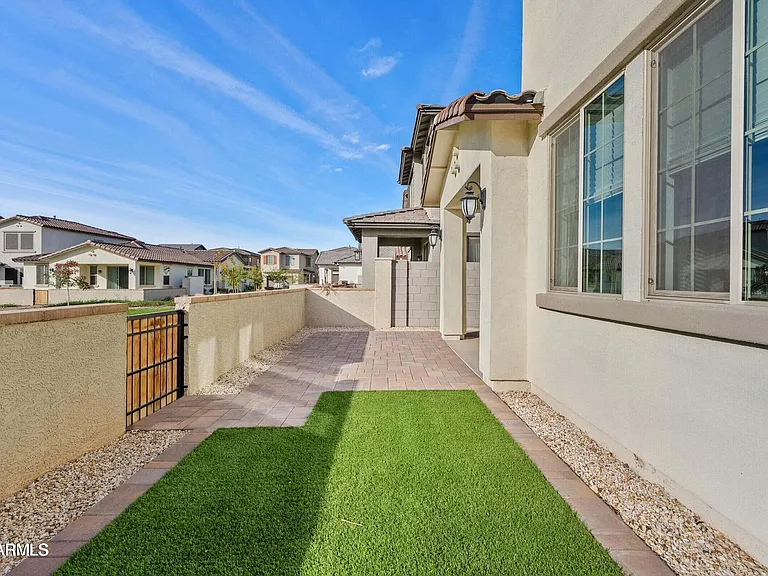 9415 E Supernova Dr — Photo 25