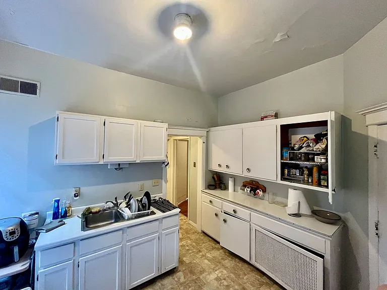 2320 E Belleview Pl — Photo 8