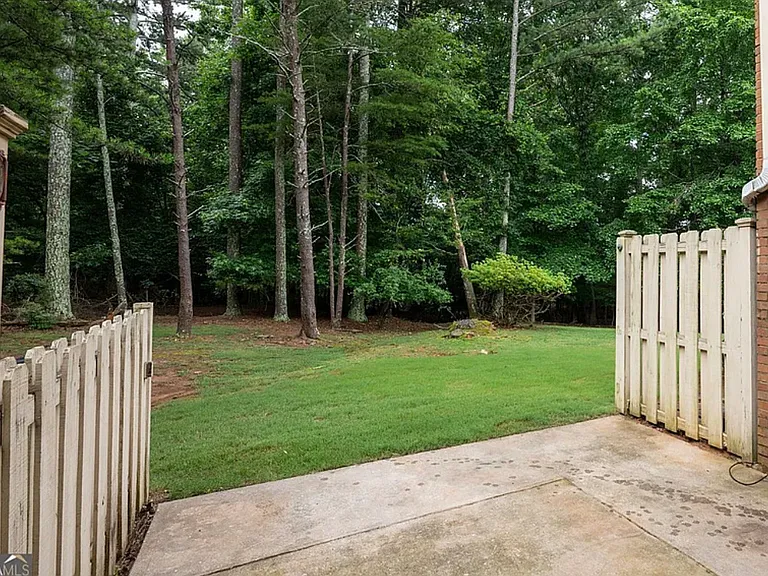 9070 Cobbler Ct — Photo 12
