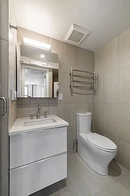 Rented by Veracity NYC LLC | media 18